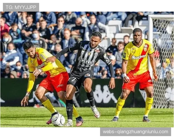 斯特拉斯堡1-2不敌布雷斯特，亿元引援效果待观察